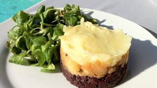 Recette  Parmentier aux 2 pommes et boudin noir [upl. by Ailet567]