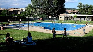 Folgueroles arreglarà el vas gran de la piscina per evitar pèrdues daigua de cara a lestiu que ve [upl. by Sulihpoeht]