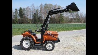 Minitraktor Kubota B114 Allrad mit Frontlader  14PS [upl. by Edasalof]