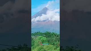 Mayon Volcano  Beautiful Scenery [upl. by Bohrer]