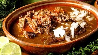 BIRRIA DE RES CON CONSOME  ALE DE NAVA [upl. by Adirf]