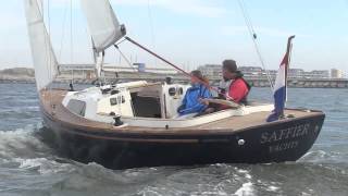 Waterkampioen test Saffier SC 8m Cabin [upl. by Narhem690]