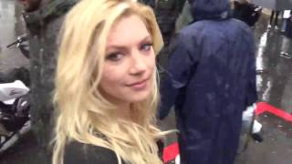 Katheryn WINNICK  Paris Fashion Week 4 march 2017 show Mugler  mars PFW [upl. by Aihsar]