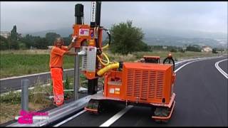 PAUSELLI Pile driver machine model 700 for guard rail installation [upl. by Staw]