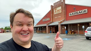 LEGENDARY Texas BBQ amp BEST Beef Brisket  Texas BBQ Crawl Blacks vs Kreuz Smittys BBQ Titans 1 [upl. by Florrie]