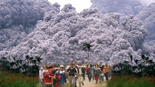 Volcanic alert in the Philippines Powerful eruption of Bulusan volcano [upl. by Aihsenrad]