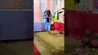 Hawa jhuru jhuru lage la dancequeendiv dance khesarilalyadavbhojpurinewvideo [upl. by Nyllewell21]