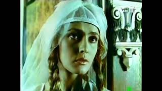 Hurrem Sultan Roxelana and Suleiman first meeting  TV series quotRoxelanaquot19962003 [upl. by Corenda]