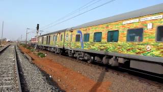 Yeshvantpur Duronto rounds the curve at 115 Kmhr with a GZB WAP4 [upl. by Asle]