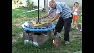 Generator Eoliana cu Ax Vertical  Home made Vertical axis wind turbine  Gheraseni  Romania [upl. by Kynan778]