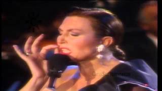 Rocío Jurado canta Contigo en el Homenaje a Rafael de León 1988 [upl. by Labana510]