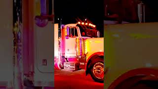 Glick Trucking leaving the Peoria MWLP Theresa Tracy Trot Show [upl. by Haidebez]