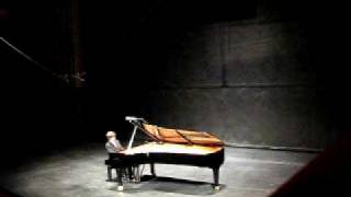 Rafal Blechacz  Chopin Waltz live from paris [upl. by Auqeenwahs]