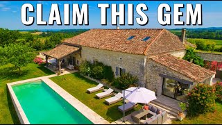 Buy a Luxurious Renovated Farmhouse in Dordogne  Stunning Vineyard amp Château Views  A29678VGR24 [upl. by Alekehs]