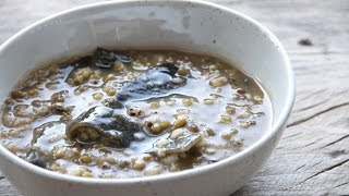 Chinese Green Bean Dessert Soup 綠豆沙  East Meets Kitchen [upl. by Vita]