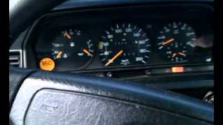 Mercedes W201 190D 25 Diesel cold start 17C kalt start zimny start [upl. by Anaehs]