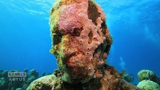 Lunivers sousmarin de Jason DeCaires Taylor à Cannes [upl. by Anairotciv]