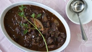 Recette pour faire un bœuf bourguignon facile [upl. by Ailehs]