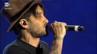 Concerto 1 Maggio 2017  Fabrizio Moro  Libero [upl. by Lrak379]