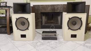 Custom JBL speakers jbl 2226 h woofers jbl 2446h horn drivers [upl. by Dalton]