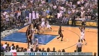 Dirk Nowitzki 26 pts16 reb Stackhouse 19 pts nbafinals 2006 mavs vs heat game 2 [upl. by Ahcire116]