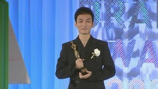 【草彅剛】主演男優賞の喜び「テレビドラマが大好きです」『東京ドラマアウォード2024』 [upl. by Boyce552]