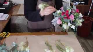 How to create a simple posy [upl. by Cartwright692]