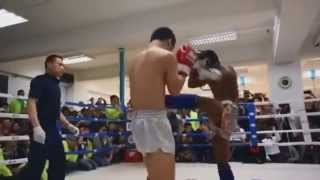 Thai Boxing Buakaw Banchamek Vs Chinese [upl. by Northrop]