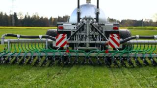 Fliegl Kunststofffass Polyline mit patentiertem Schiebenschlitzverteiler und Fliegl Flow Control [upl. by Lizzie]