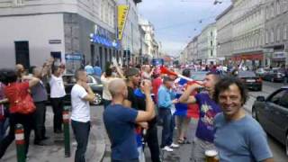 Ottakringer Straße Wien nach dem Spiel Deutschland vs Serbien  WM 2010 [upl. by Shanon]