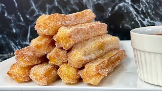 VOICI COMMENT FAIRE DES CHURROS À LA MAISON SANS MACHINE👩🏻‍🍳 Avec sauce chocolat 🍫 Deli Cuisine [upl. by Nakre]