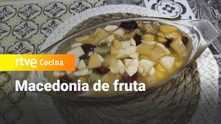 Receta de una macedonia de fruta  La Cocina de Adora  RTVE Cocina [upl. by Nath237]