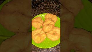 Medu Vada Recipe crispy Urad Dal VadaSouth Indian biribara RecipeRajos Home kitchen [upl. by Atimed]