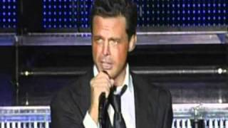 Luis Miguel  Inolvidable  Besame Mucho  Labios De Miel Tour 2011 [upl. by Arehs348]