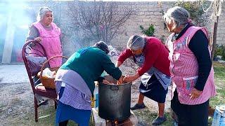 Así se celebra una Posada Navideña en mi Pueblo  Cocinando con Mamá Felix [upl. by Tiduj]