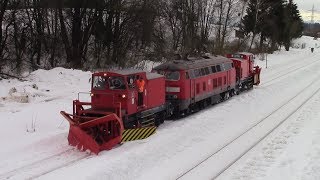 Schneeräumfahrten im Allgäu Br 218 mit 2 Schneepflügen Makros Skl mit Schneefräse [upl. by Darnoc]