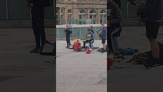 Edinburgh fringe street performance edinburgh fringefestival bagpiper music drums guitar [upl. by Rima]