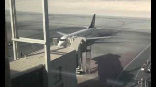 Dammam Airport Traffic 1 مطار الدمام الحركة الجوية [upl. by Herve215]