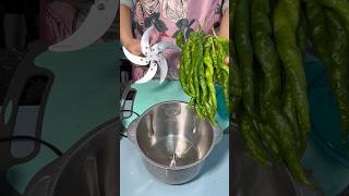 Cut the screw green pepper in five seconds [upl. by Aneed531]