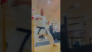 KARATE TRAINING THE MAKIWARA martialarts makiwara karatedo [upl. by Ratcliff]