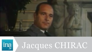 Jacques Chirac quotLes crottes de chien à Parisquot  Archive INA [upl. by Ennairb]