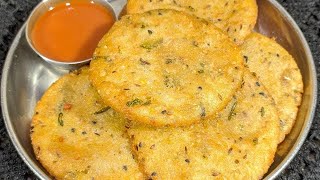 केवल 2 कच्चे आलू से नया गरमा गरम कुरकुरा नाश्ता जो भी खाए खाता ही जाए  Crispy kacche aalu ka nashta [upl. by Nabroc]