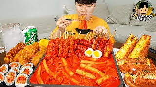 ASMR MUKBANG 직접 만든 대왕 가래떡 떡볶이 불닭볶음면 김밥 양념 치킨먹방 amp 레시피 FIRE NOODLES AND Tteokbokki EATING SOUND [upl. by Armil205]