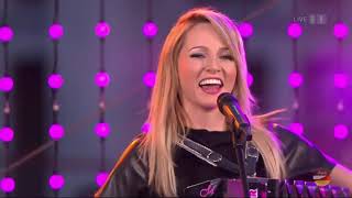 Melissa Naschenweng  Hitmedley DonnschtigJass live aus Savognin 02082018 [upl. by Biles]