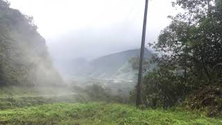 Driving through the Andes in Ecuador  manejando por los Andes en Ecuador [upl. by Aicilaanna116]