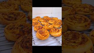 How to make pizza pinwheel roll shortsvideo youtubeshorts trendingreels chef Akram Ansari [upl. by Anhavas327]