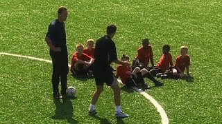 Ryan Giggs Teaches 12 Year Old Danny Welbeck How To Unbalance Defenders In 2003 [upl. by Inad622]