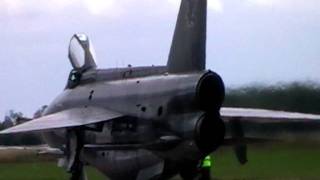 Lightning start up and run Bruntingthorpe 280811 [upl. by Ocirne]