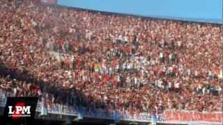 Ay che bostero mirá qué distintos somos  River vs Lanús  Torneo Inicial 2012 [upl. by Ayaladnot]