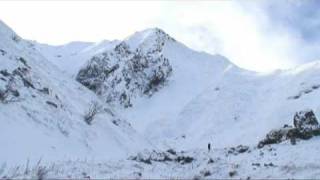 Rando en Auvergne  Alpinisme dans le Sancy cascades de glace cascade gelée de la Dore chamois [upl. by Eylrahc]